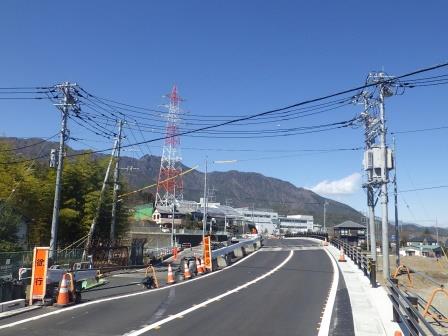 一般県道富士吉田西桂線道路改良工事（明許）